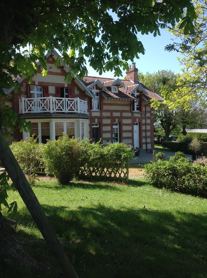 La Villa Des Rosiers Cricqueboeuf Luaran gambar